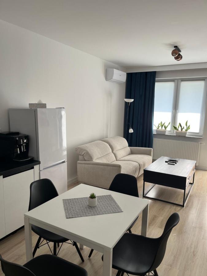 Pk Premium Apartments 볼레스와비에츠 외부 사진